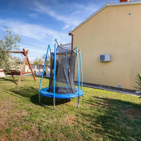 Holiday home Awesome In With Wifi