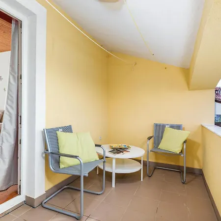 Awesome In With Wifi Holiday home Gajana