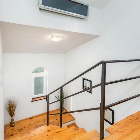 Awesome In With Wifi Holiday home Gajana