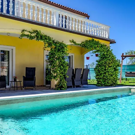 Awesome In With Wifi Holiday home *