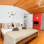 Prázdninový dům Holiday Home Gajana Gajana