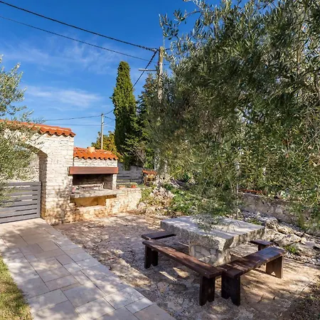Holiday Home Gajana Gajana * Gajana
