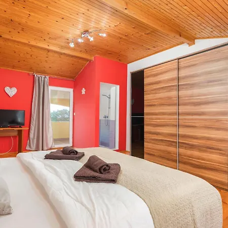 Dom wakacyjny Holiday Home Gajana Gajana *